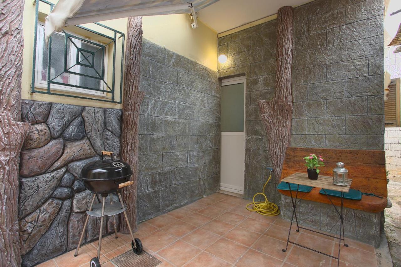 Nikea Apartment Near Piraeus Port And Metro St I Екстериор снимка